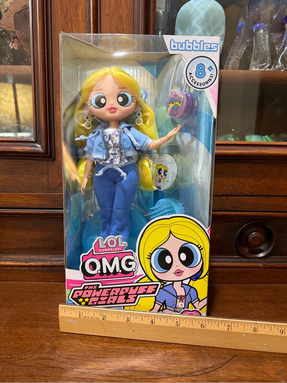 L.O.L. Surprise! Bubbles Doll in Blonde and Blue Outfit - Picture 5 of 5
